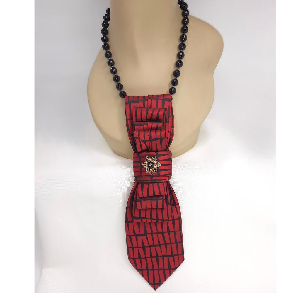 Artisan Abstract Red Tie Necklace Vintage Black Beaded Floral Jeweled Accent NEW